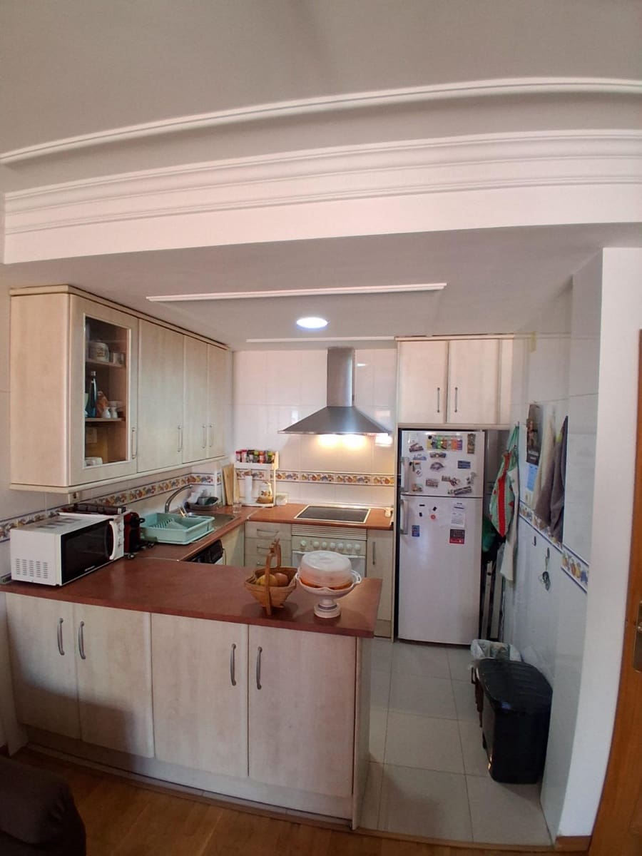 2 soveværelse Lejlighed til salg i Albacete by med garage - € 249.000 (Ref: 9825380)