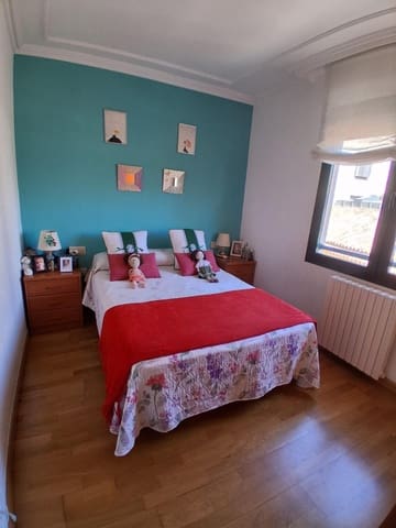2 soveværelse Lejlighed til salg i Albacete by med garage - € 249.000 (Ref: 9825380)