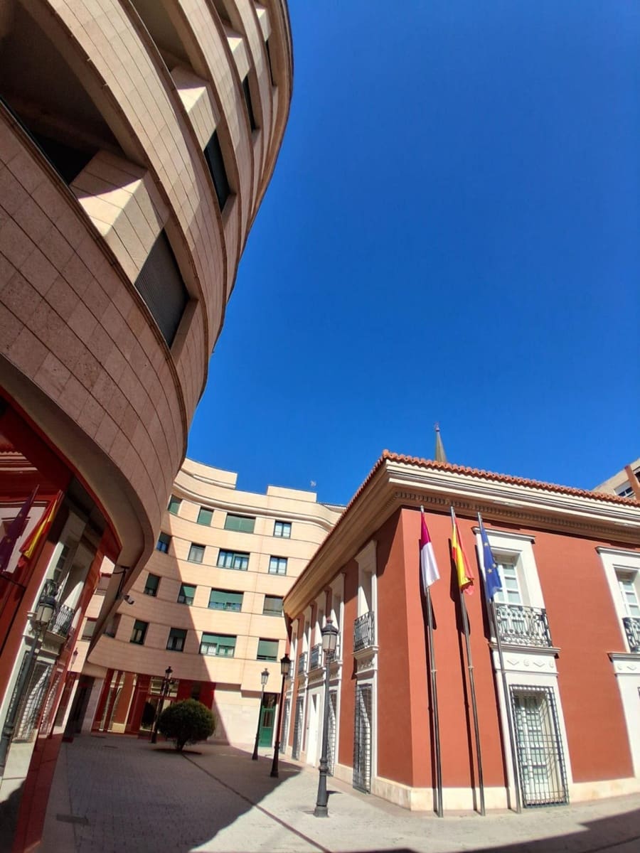 2 soveværelse Lejlighed til salg i Albacete by med garage - € 249.000 (Ref: 9825380)