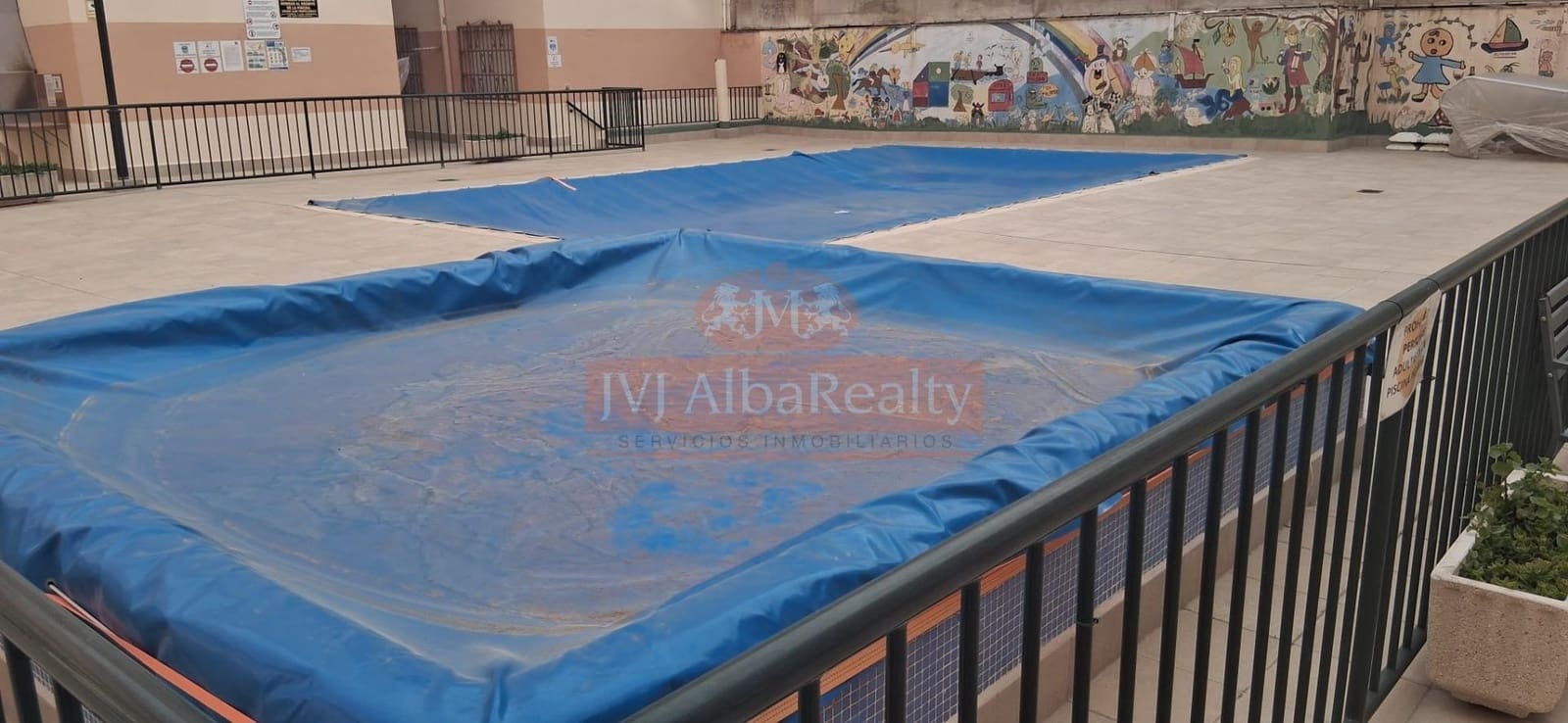 4 soveværelse Lejlighed til salg i Albacete by med swimmingpool garage - € 330.000 (Ref: 9829291)