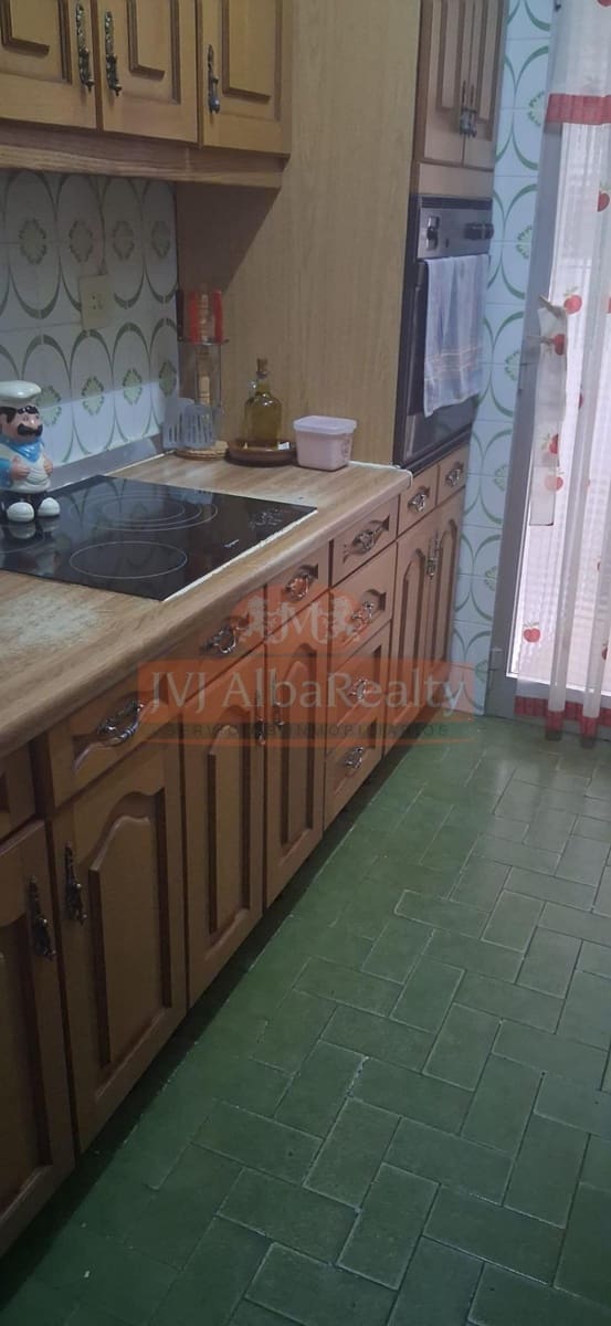 4 soveværelse Lejlighed til salg i Albacete by med swimmingpool garage - € 330.000 (Ref: 9829291)