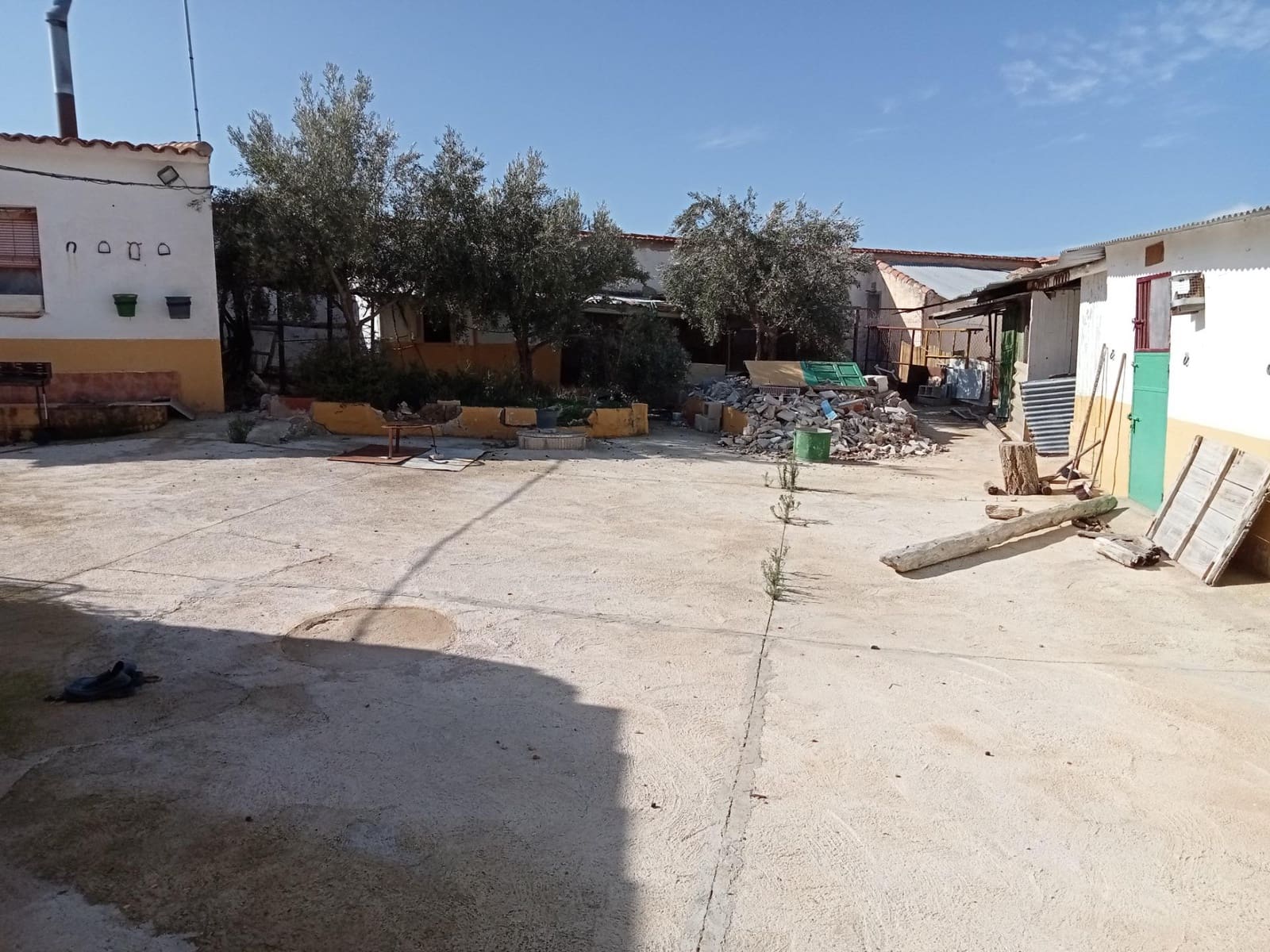 4 soveværelse Byhus til salg i Lezuza med garage - € 60.000 (Ref: 9829293)