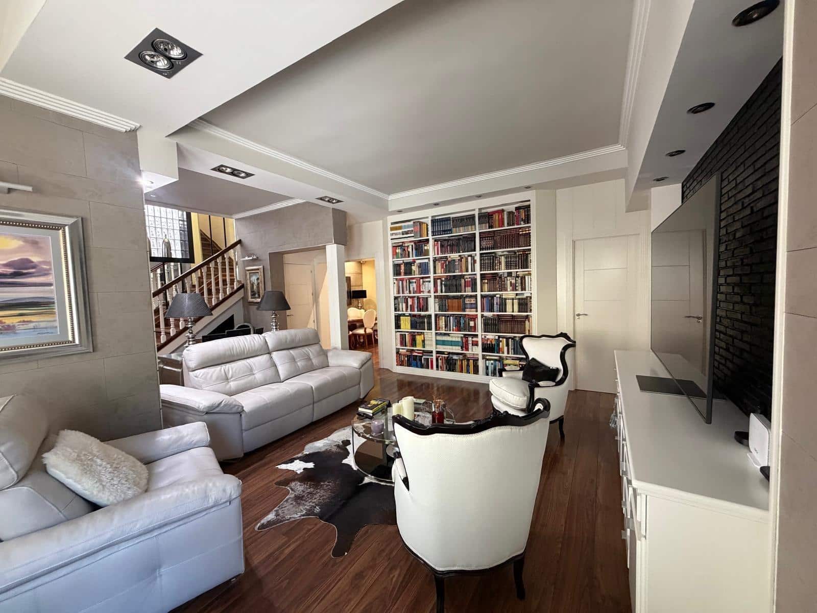 4 soveværelse Villa til salg i Albacete by med garage - € 750.000 (Ref: 9831637)