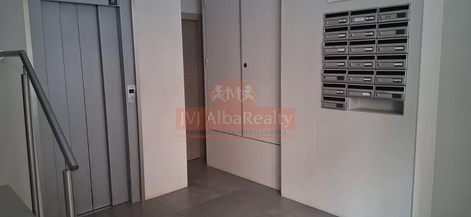 4 bedroom Flat for sale in Albacete city - € 225,000 (Ref: 9843610)
