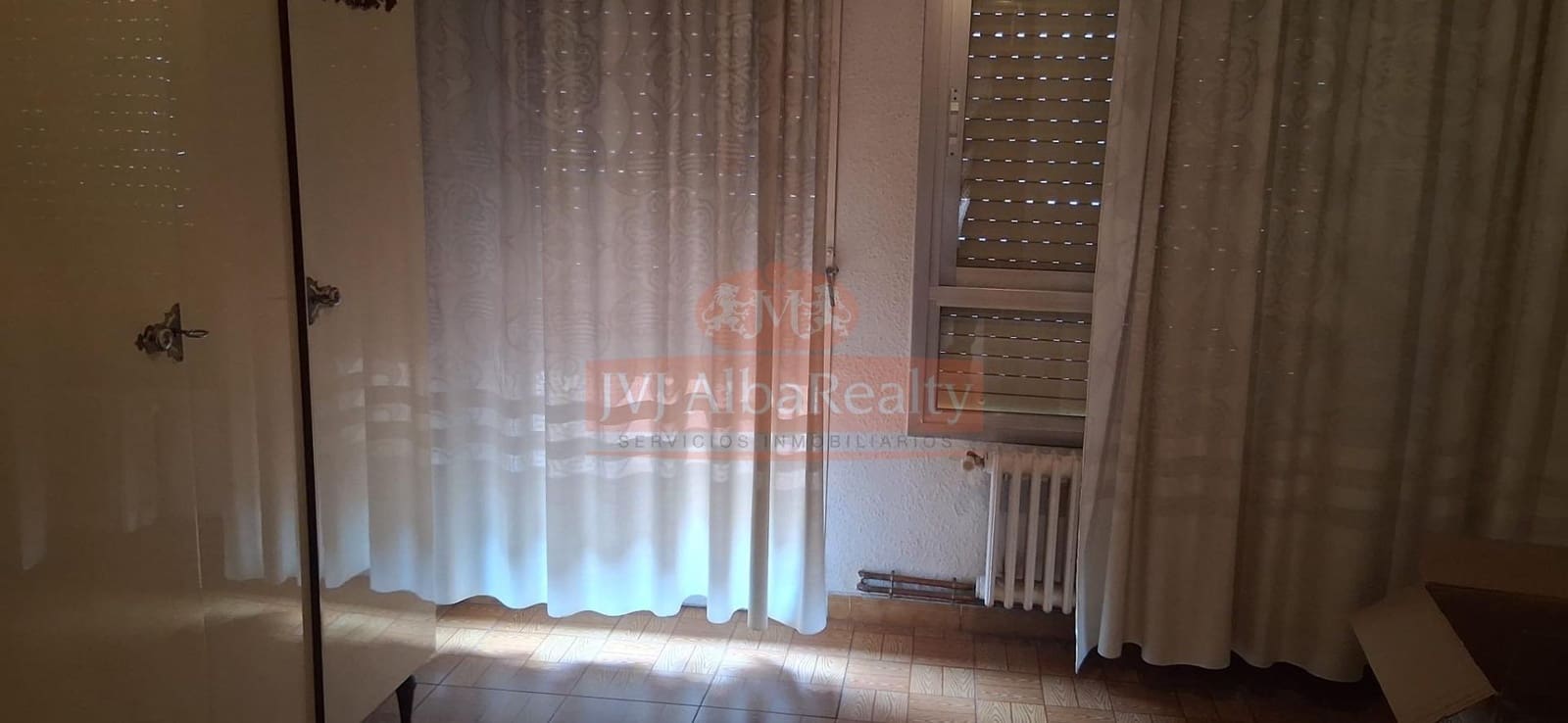 4 bedroom Flat for sale in Albacete city - € 225,000 (Ref: 9843610)