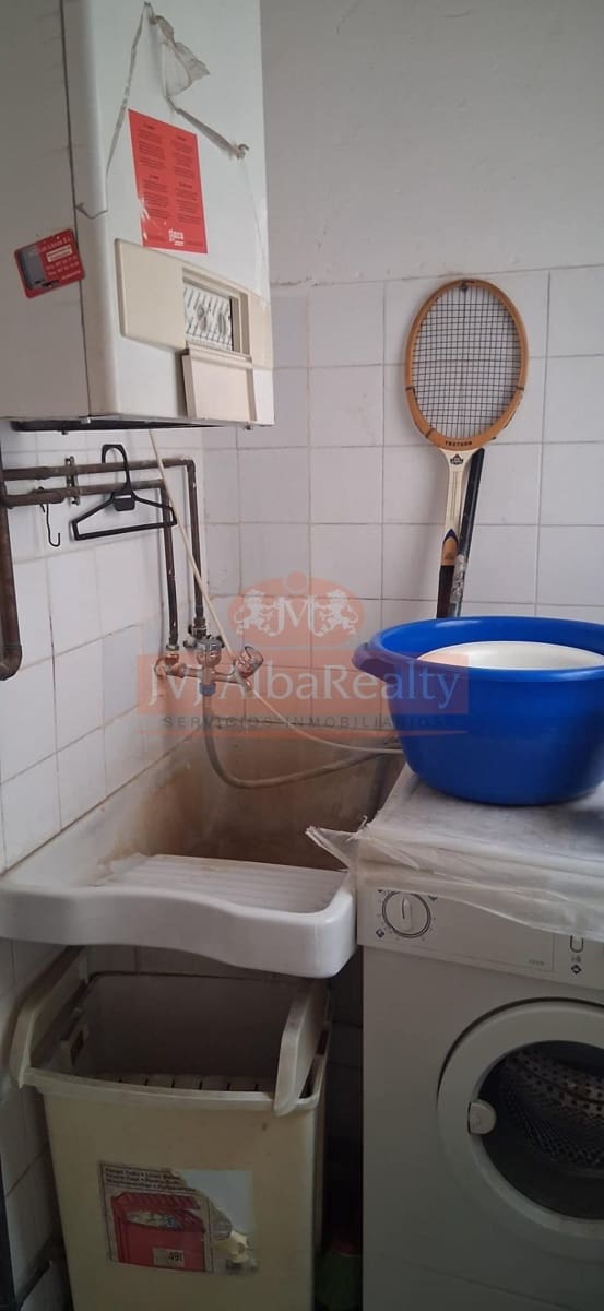 4 bedroom Flat for sale in Albacete city - € 225,000 (Ref: 9843610)