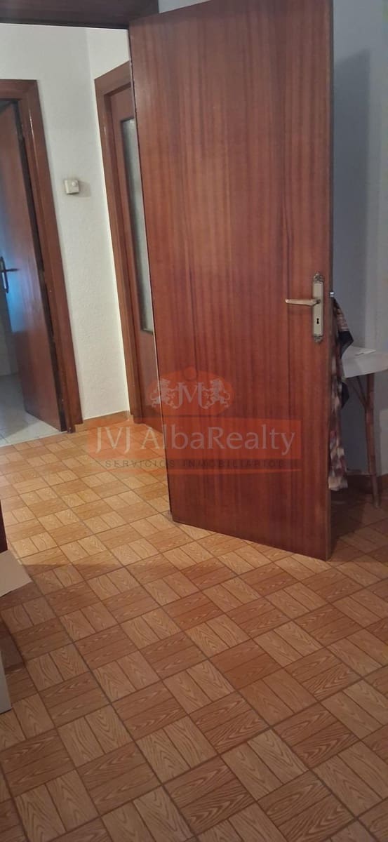 4 bedroom Flat for sale in Albacete city - € 225,000 (Ref: 9843610)
