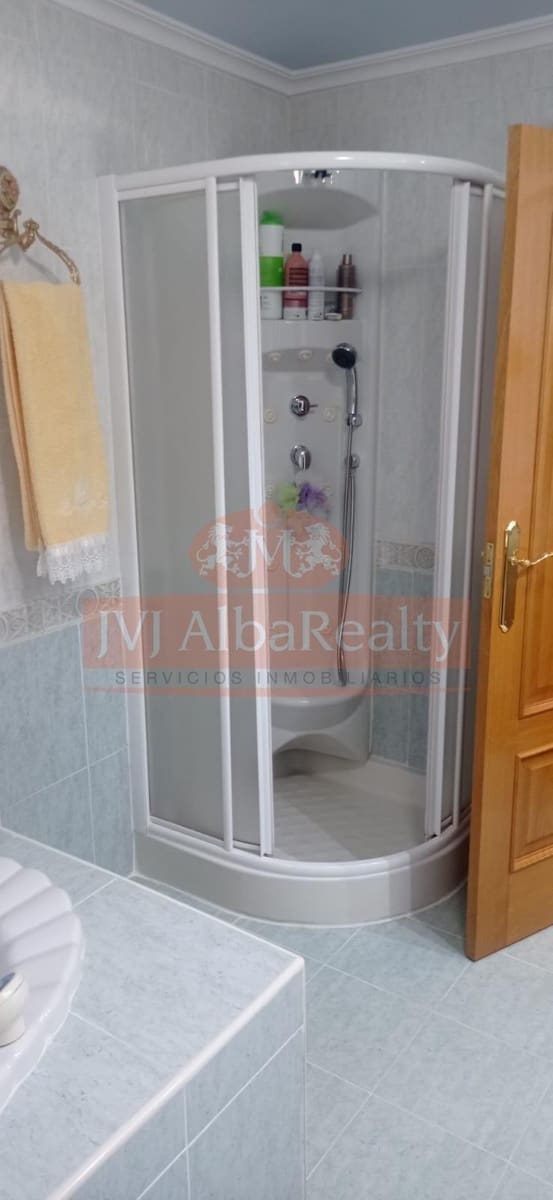 3 sypialnia Dom szeregowy na sprzedaż w Miasto Albacete z garażem - 600 000 € (Ref: 9843611)