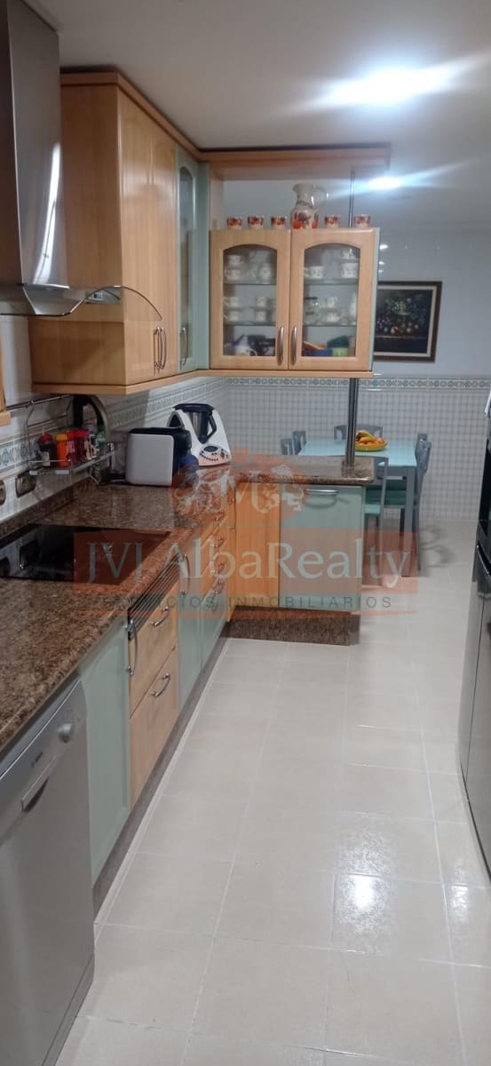 3 sypialnia Dom szeregowy na sprzedaż w Miasto Albacete z garażem - 600 000 € (Ref: 9843611)