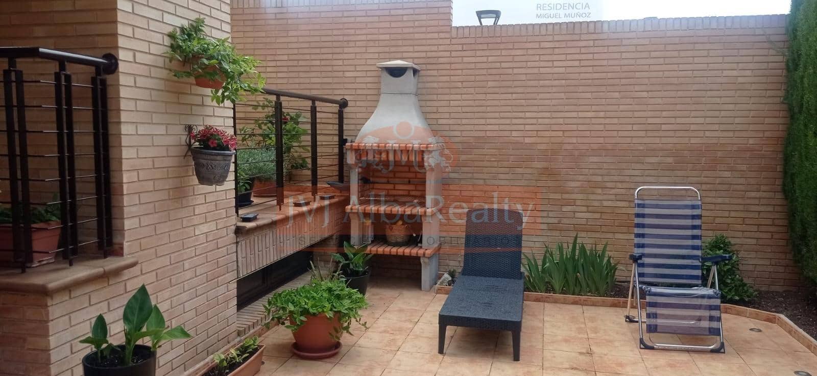 3 sypialnia Dom szeregowy na sprzedaż w Miasto Albacete z garażem - 600 000 € (Ref: 9843611)