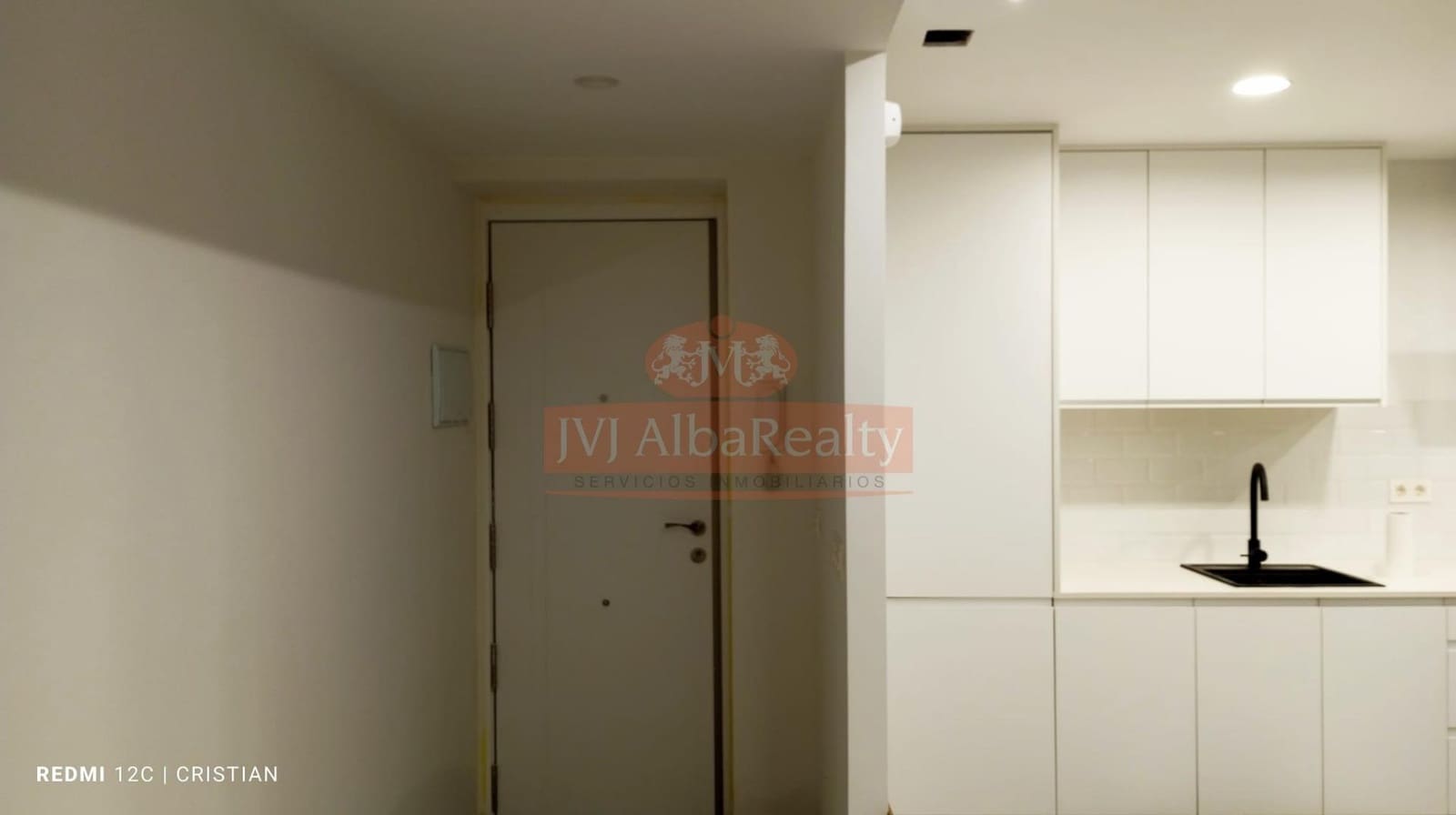 Piso de 2 habitaciones en Albacete ciudad en alquiler - 800 € (Ref: 9843612)