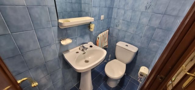 3 slaapkamer Flat te huur in Albacete stad met garage - € 900 (Ref: 9876535)