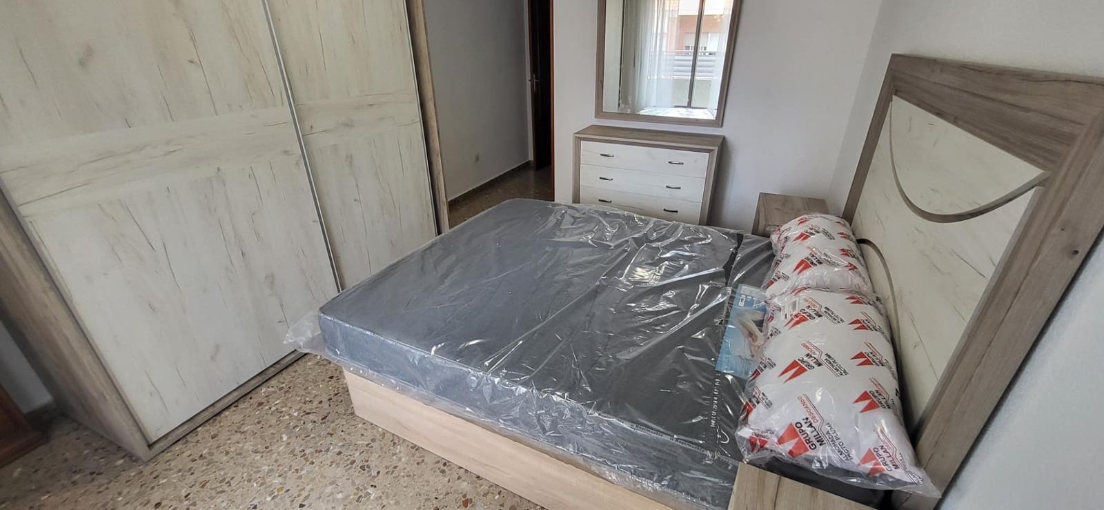 3 bedroom Flat for rent in Albacete city with garage - € 900 (Ref: 9876535)