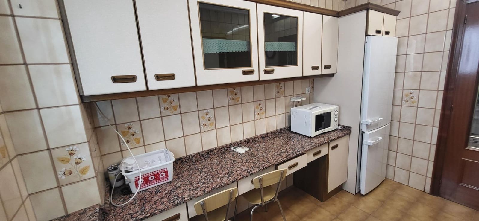 3 bedroom Flat for rent in Albacete city with garage - € 900 (Ref: 9876535)