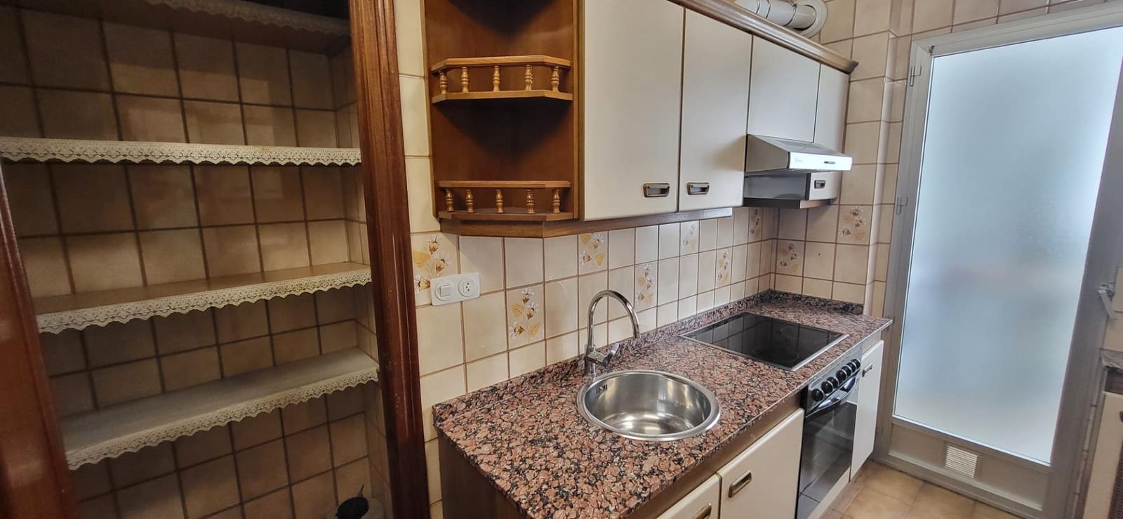 3 bedroom Flat for rent in Albacete city with garage - € 900 (Ref: 9876535)