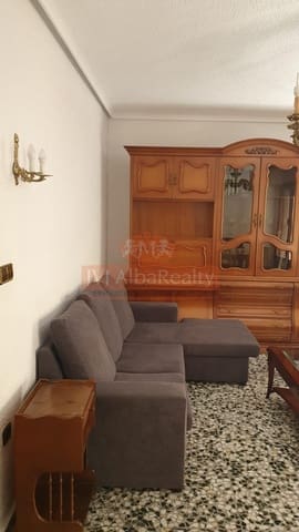 4 sovrum Lägenhet att hyra i Albacete stad - 1 200 € (Ref: 9878970)