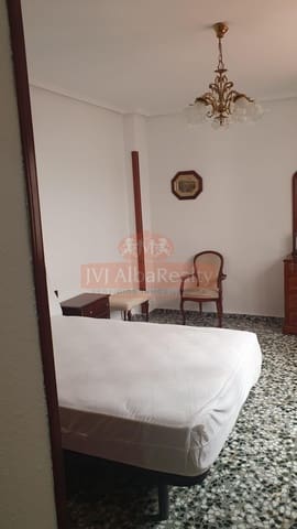 4 sovrum Lägenhet att hyra i Albacete stad - 1 200 € (Ref: 9878970)