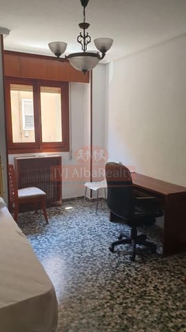 4 sovrum Lägenhet att hyra i Albacete stad - 1 200 € (Ref: 9878970)