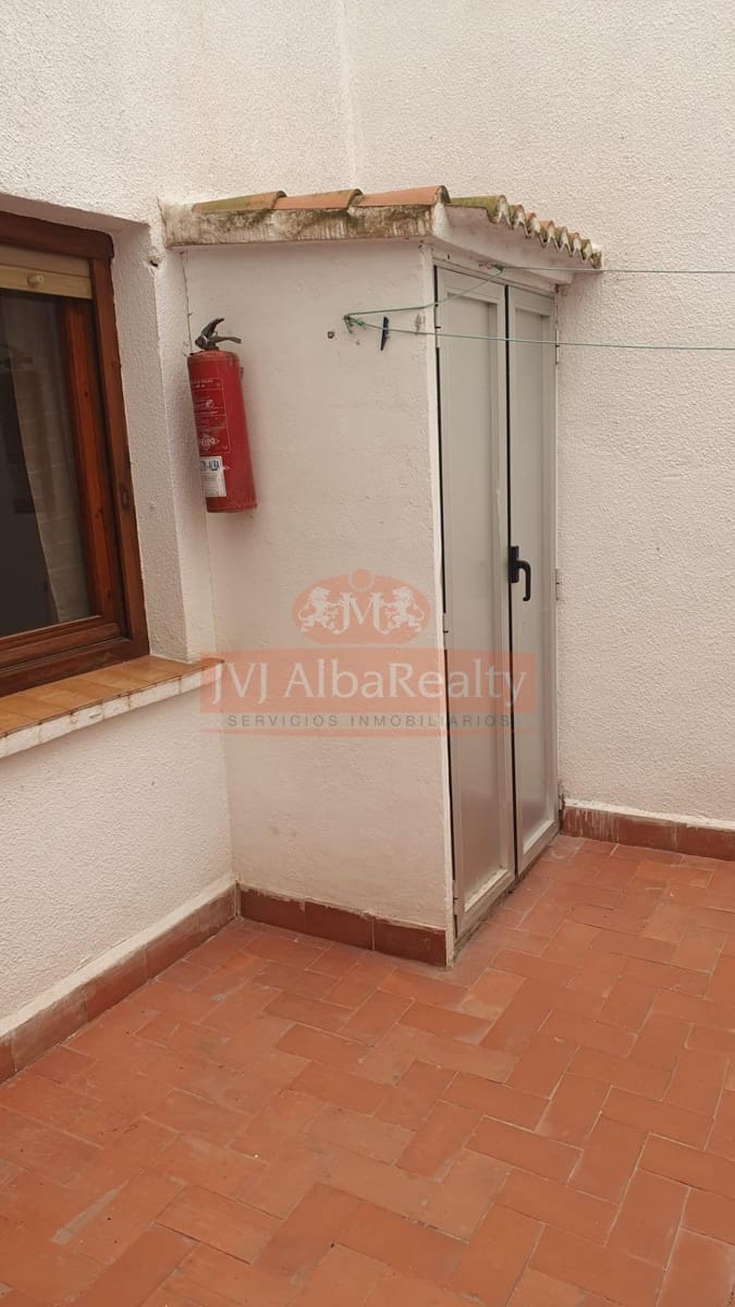 4 bedroom Flat for rent in Albacete city - € 1,200 (Ref: 9878970)