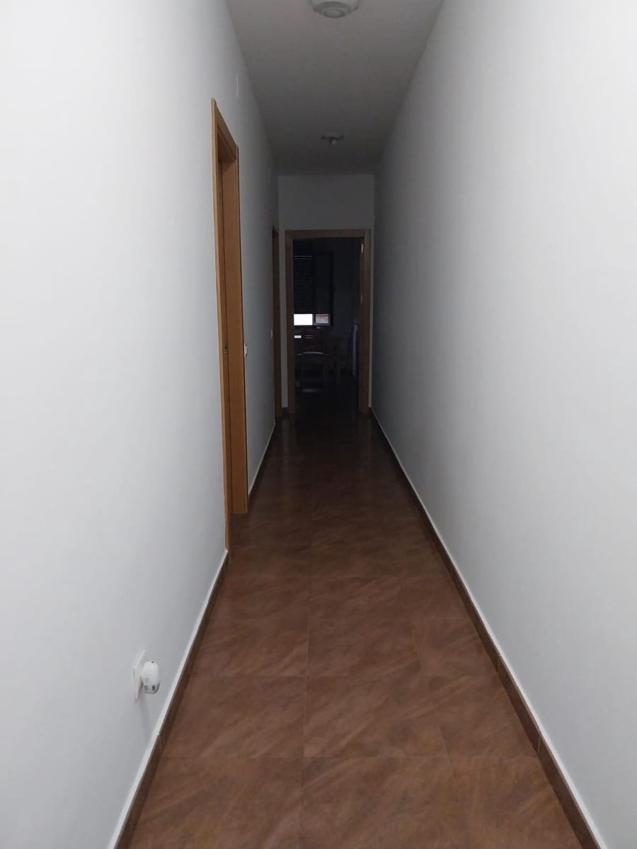 2 sovrum Lägenhet till salu i La Puebla de Almoradiel med garage - 120 000 € (Ref: 9892470)