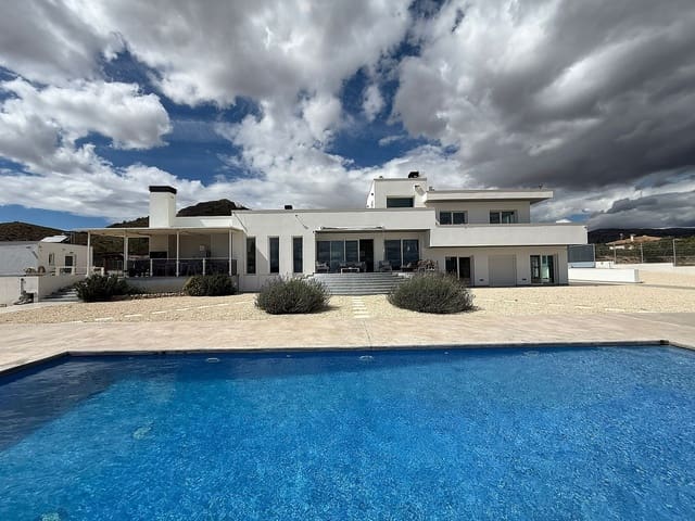 5 bedroom Villa for sale in Sax with pool - € 580,000 (Ref: 9066288)