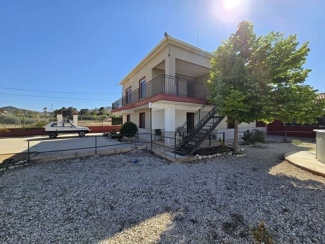 6 soveværelse Villa til salg i Monóvar / Monóver med swimmingpool garage - € 260.000 (Ref: 9086343)
