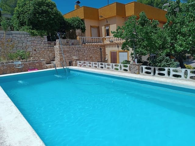 7 chambre Finca/Maison de Campagne à vendre à Yecla avec piscine - 250 000 € (Ref: 9168265)