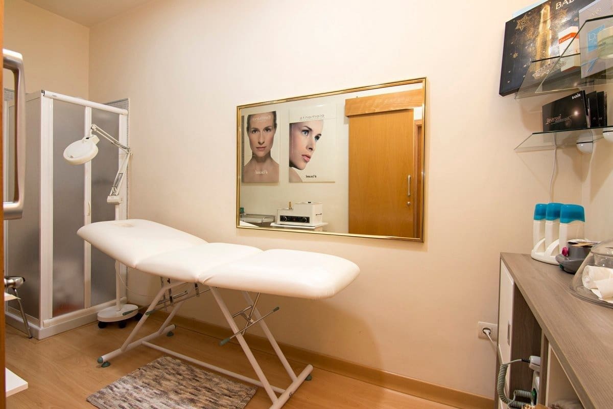 Local Commercial à vendre à Grenade ville - 195 000 € (Ref: 6552483)