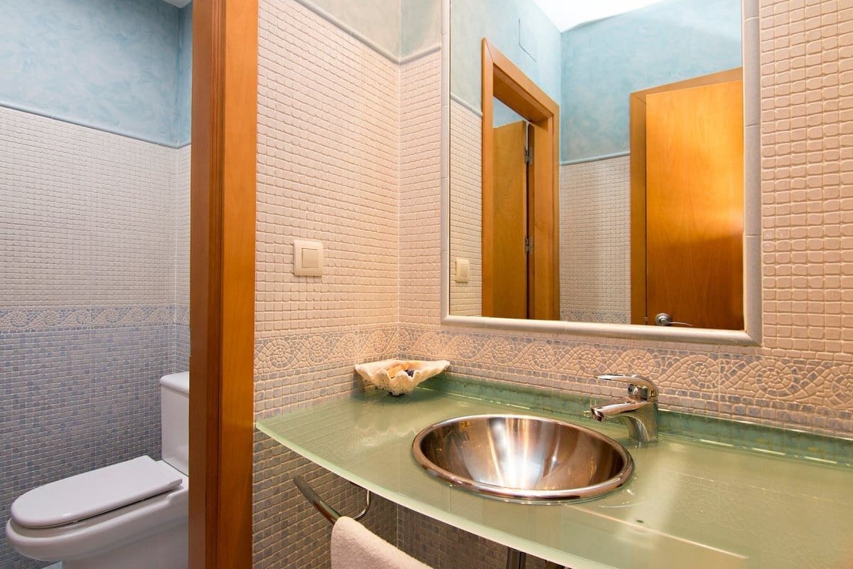 Local Commercial à vendre à Grenade ville - 195 000 € (Ref: 6552483)