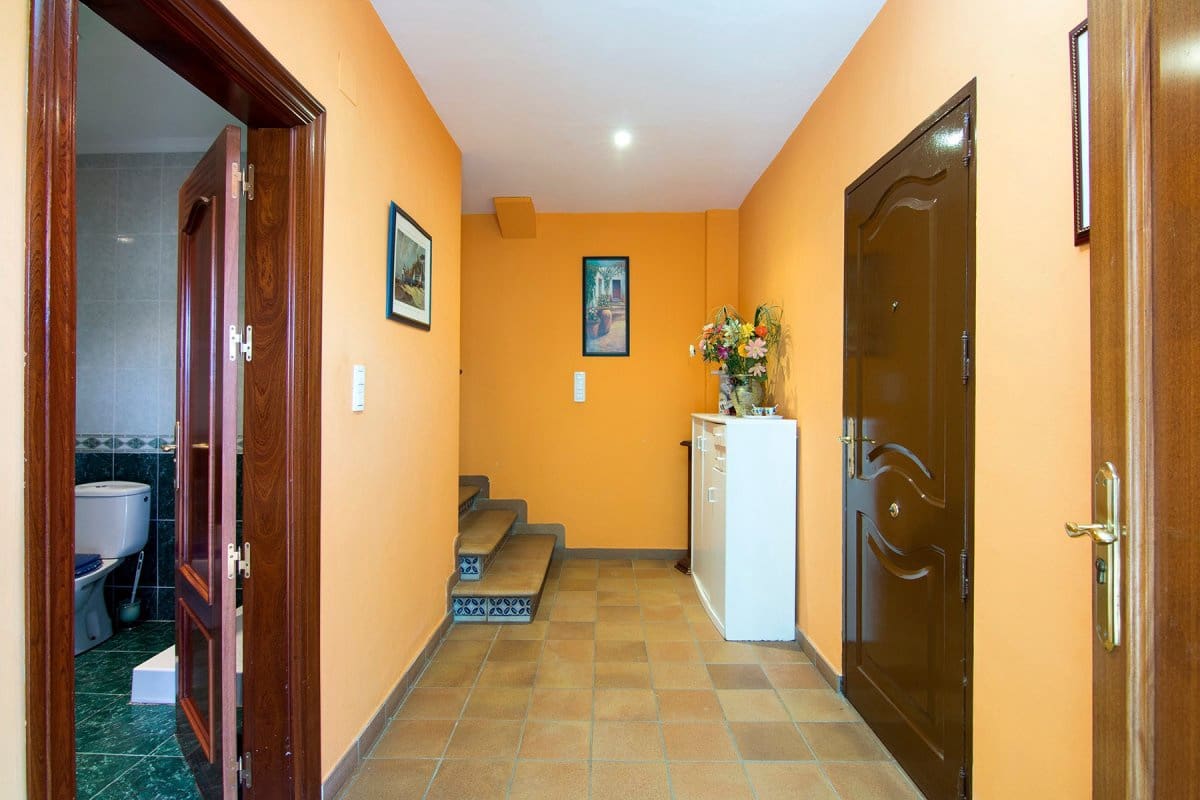 4 soveværelse Villa til salg i Huetor Santillan - € 290.000 (Ref: 6552619)