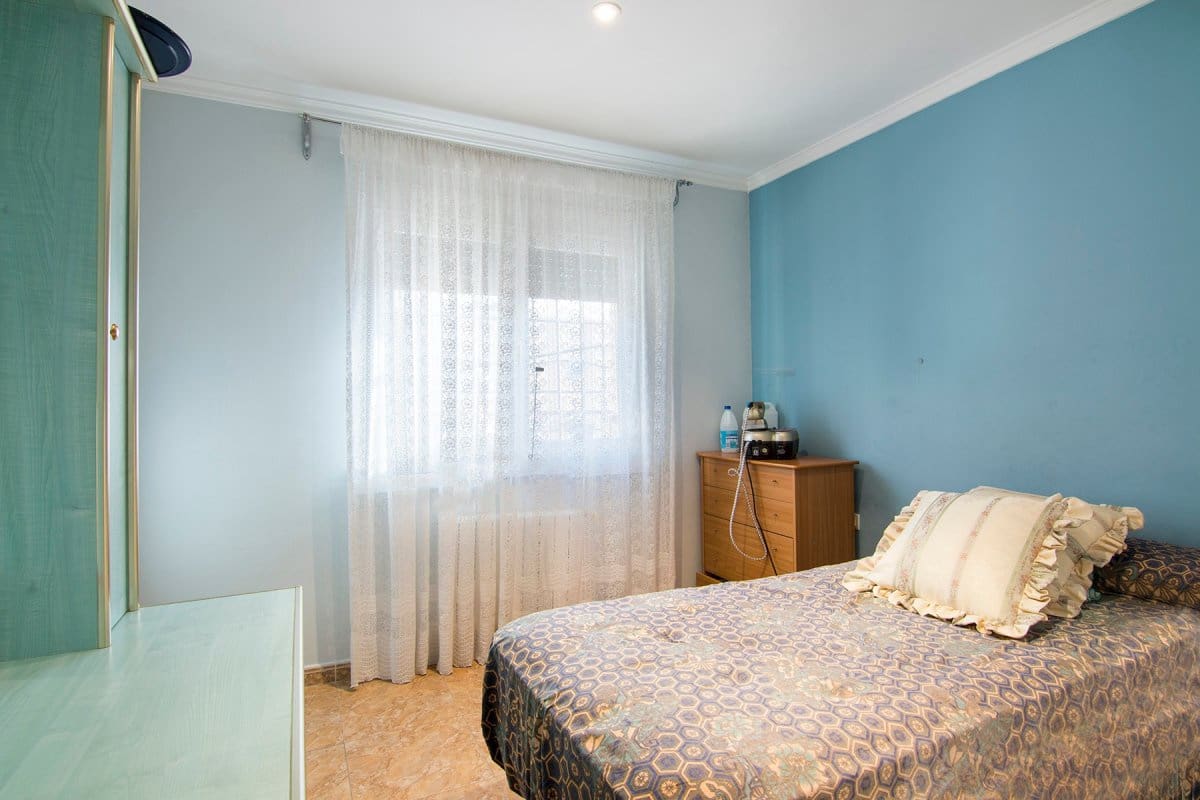 4 soveværelse Villa til salg i Huetor Santillan - € 290.000 (Ref: 6552619)