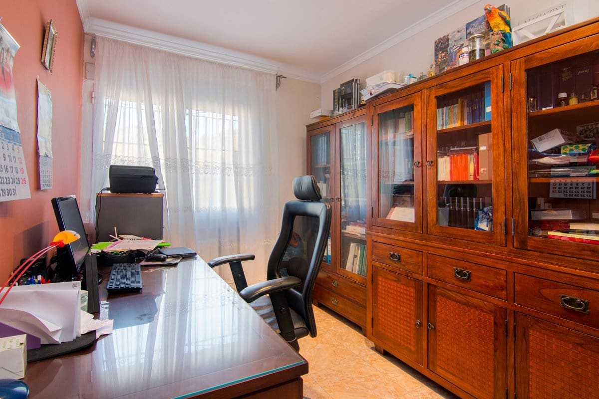 4 soveværelse Villa til salg i Huetor Santillan - € 290.000 (Ref: 6552619)