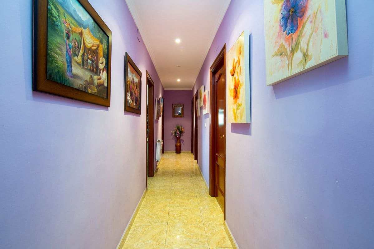 4 soveværelse Villa til salg i Huetor Santillan - € 290.000 (Ref: 6552619)