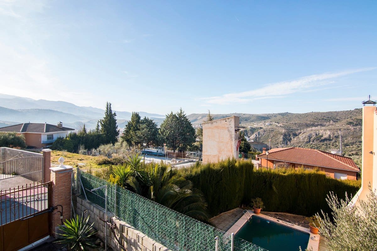 4 soveværelse Villa til salg i Huetor Santillan - € 290.000 (Ref: 6552619)