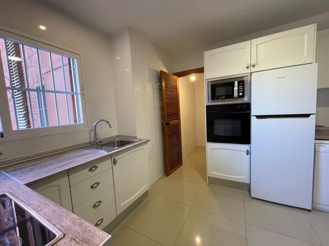 4 soverom Leilighet til leie i Granada by med garasje - € 1 200 (Ref: 6600874)