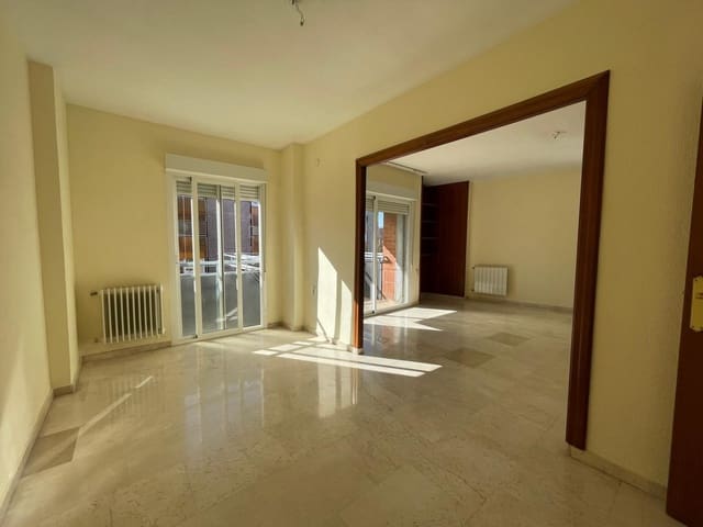 4 soverom Leilighet til leie i Granada by med garasje - € 1 200 (Ref: 6600874)