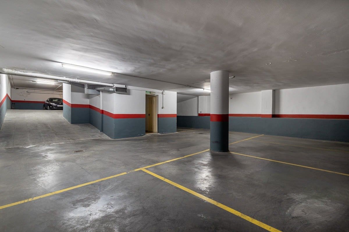 Garasje til salgs i Granada by - € 12 000 (Ref: 6663927)