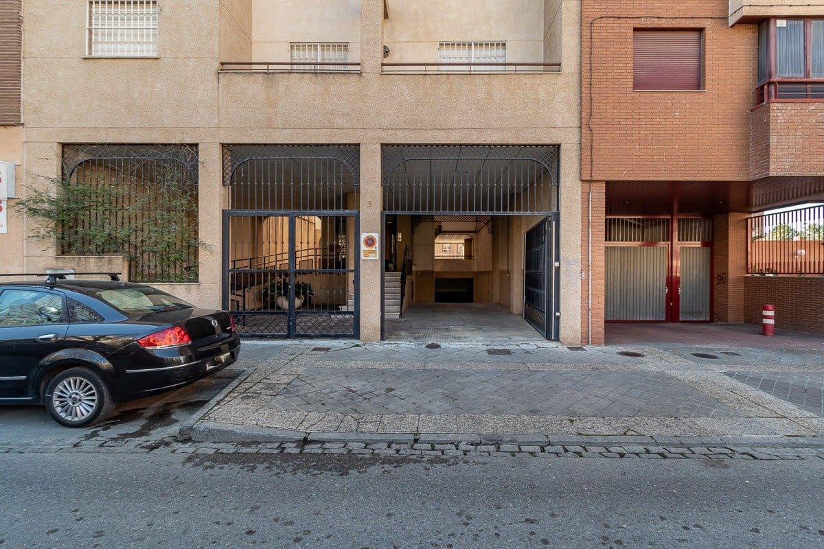 Garasje til salgs i Granada by - € 12 000 (Ref: 6663927)