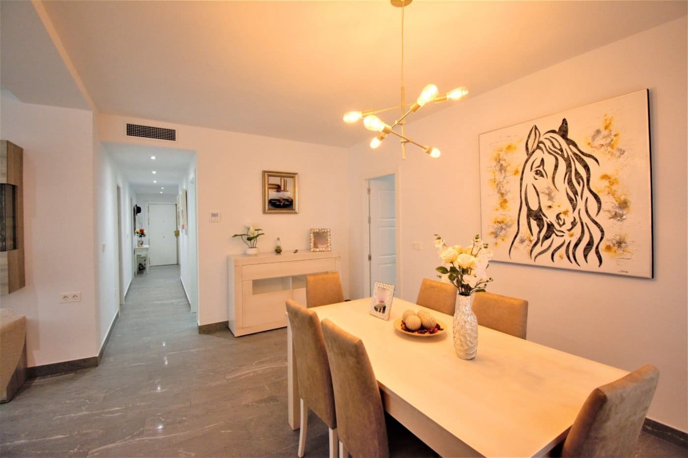 Piso de 3 habitaciones en Granada ciudad en alquiler - 1.200 € (Ref: 6663928)