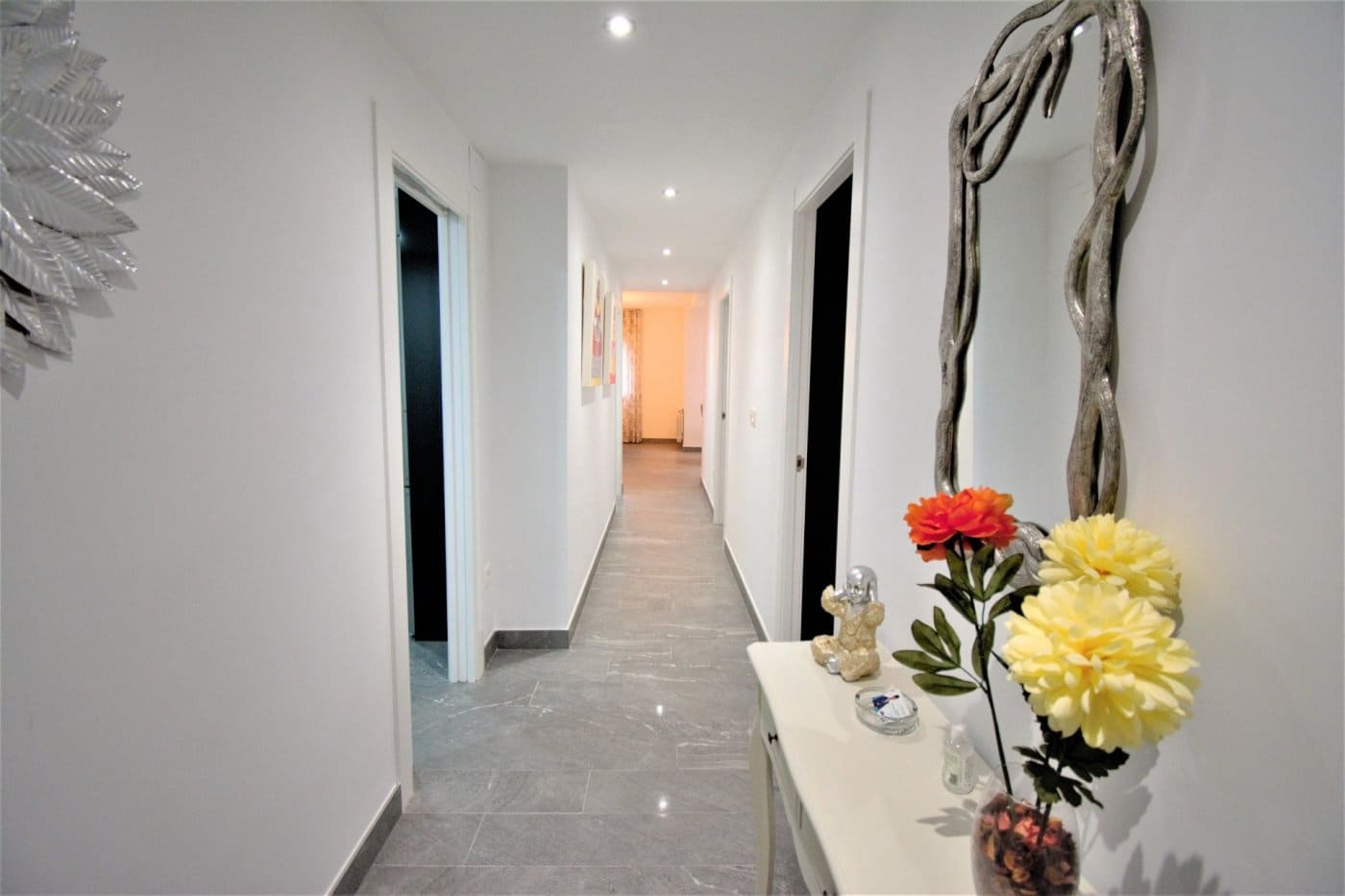 Piso de 3 habitaciones en Granada ciudad en alquiler - 1.200 € (Ref: 6663928)