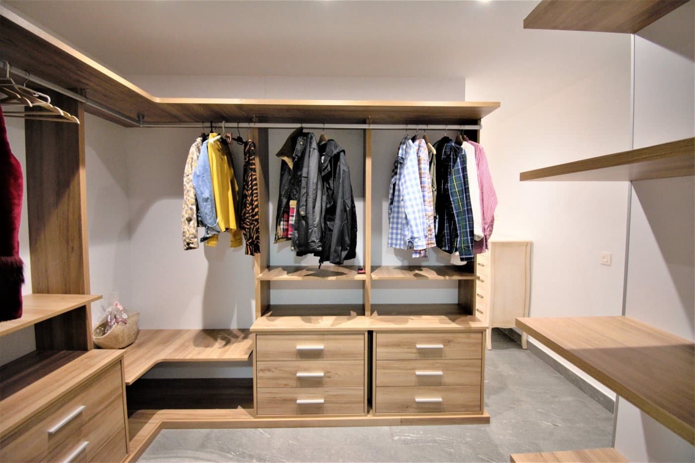 Piso de 3 habitaciones en Granada ciudad en alquiler - 1.200 € (Ref: 6663928)