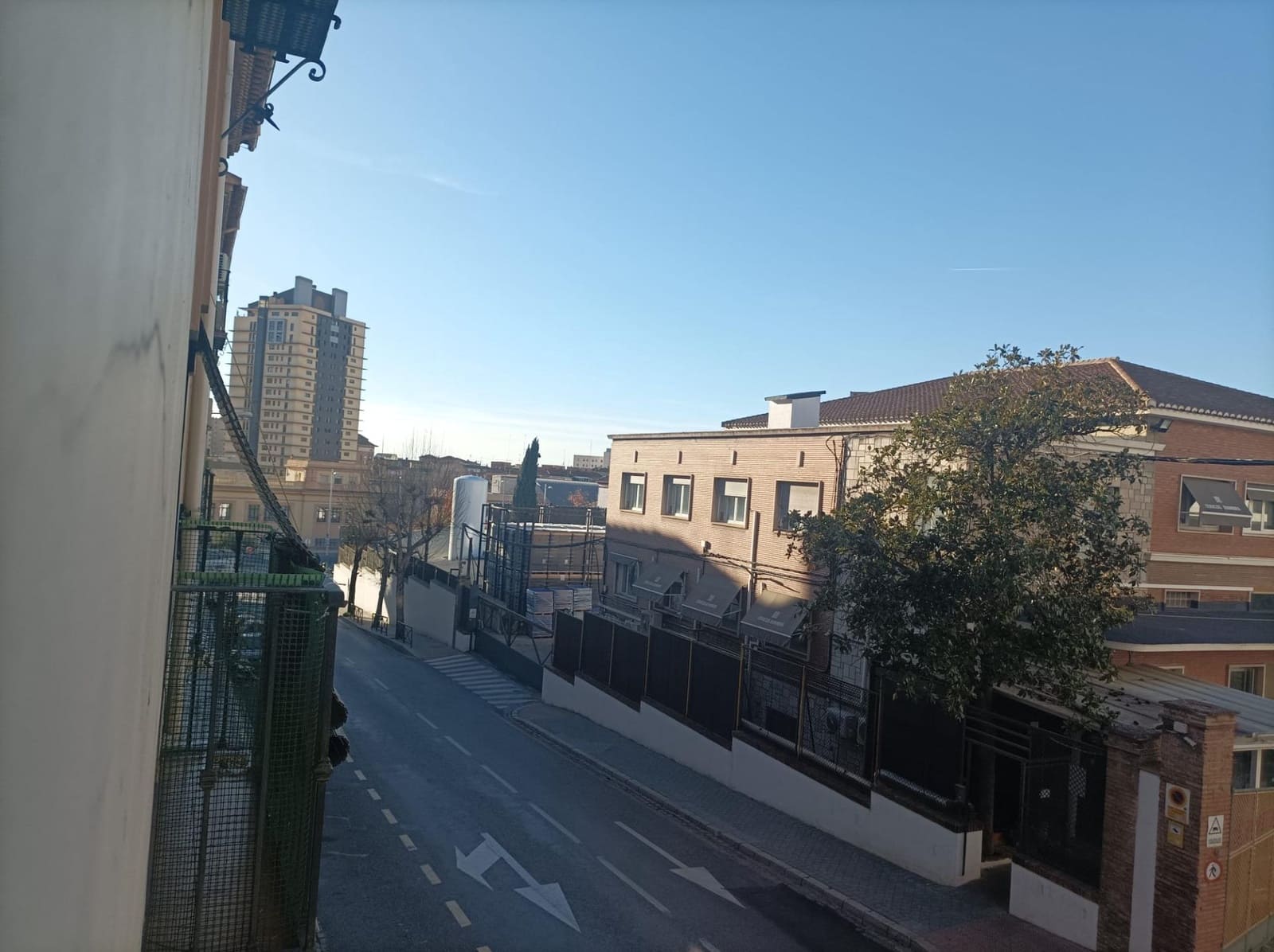 3 soveværelse Lejlighed til leje i Granada by med garage - € 850 (Ref: 6774751)