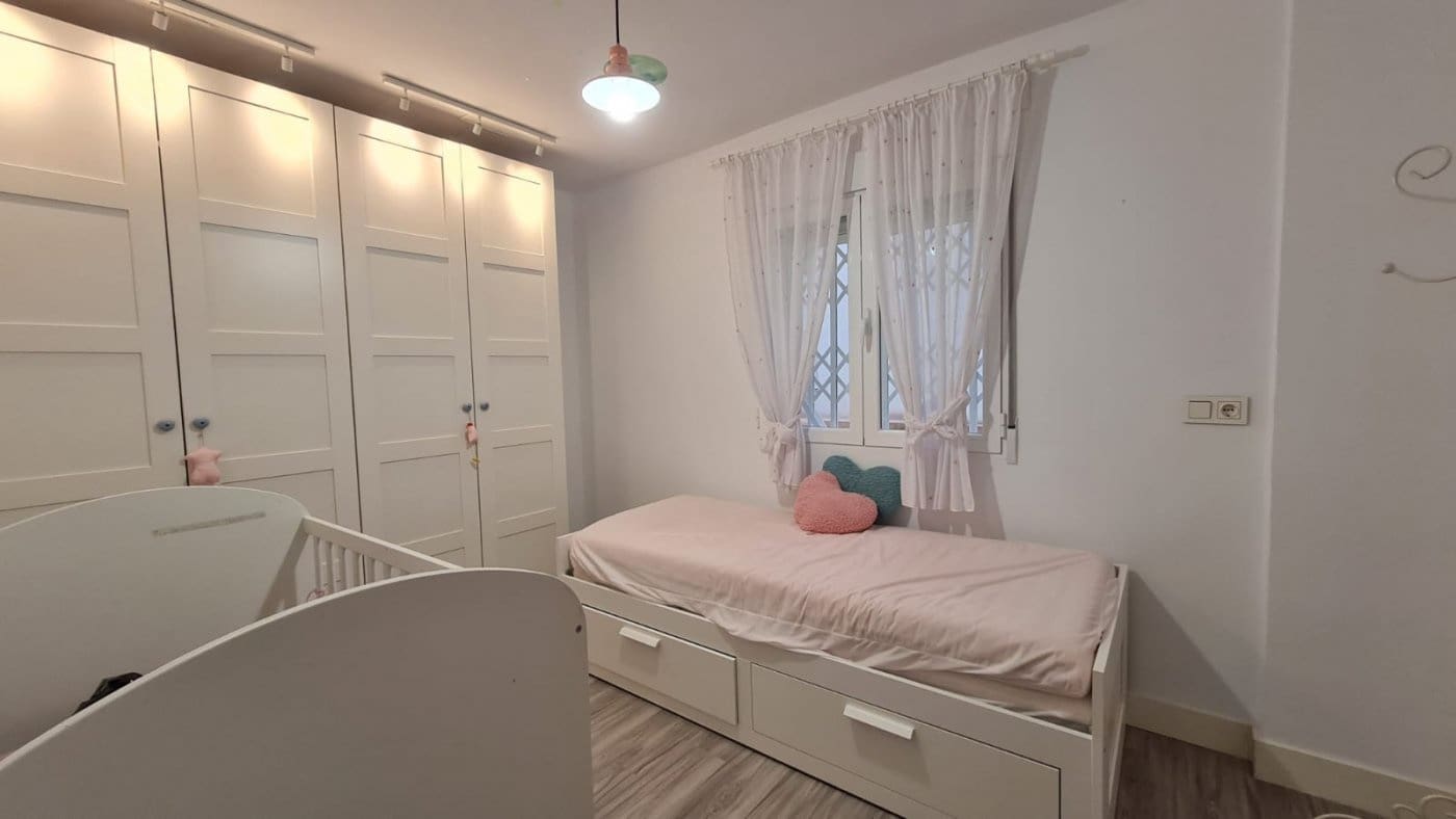 2 sovrum Lägenhet att hyra i Granada stad - 890 € (Ref: 6808028)