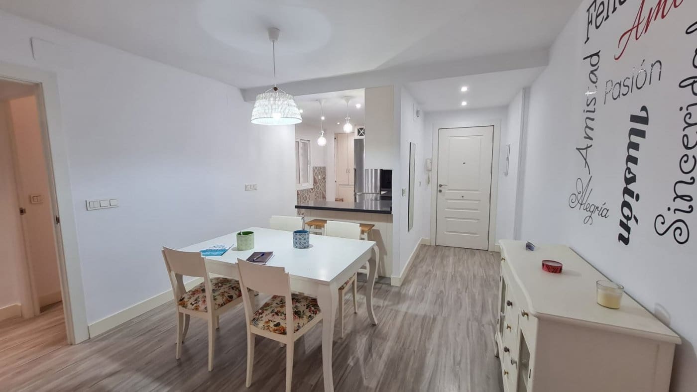 2 sovrum Lägenhet att hyra i Granada stad - 890 € (Ref: 6808028)