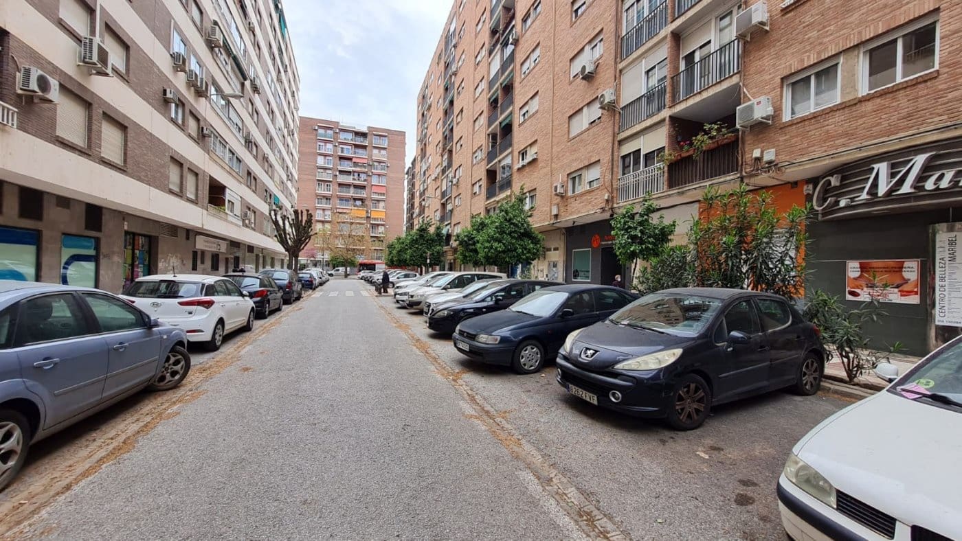 2 sovrum Lägenhet att hyra i Granada stad - 890 € (Ref: 6808028)