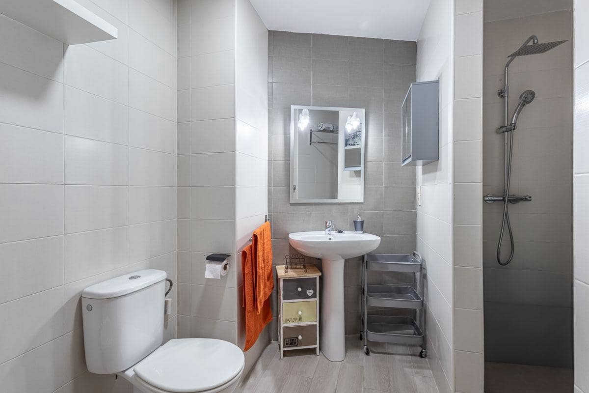 2 camera da letto Appartamento da affittare in Granada citta - 820 € (Rif: 6819595)