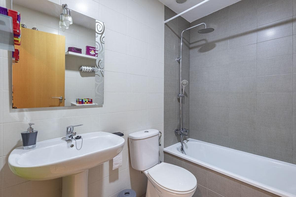 2 camera da letto Appartamento da affittare in Granada citta - 820 € (Rif: 6819595)