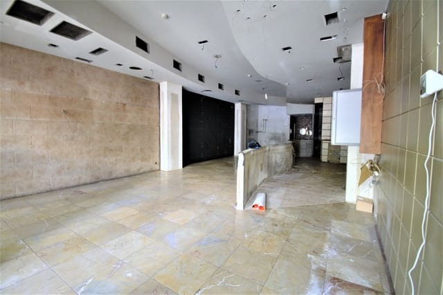 Erhverv til leje i Granada by - € 700 (Ref: 6980464)