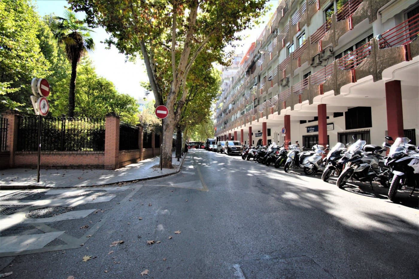 Kaupallinen vuokrattavana paikassa Granada kaupunki - 700 € (Ref: 6980464)