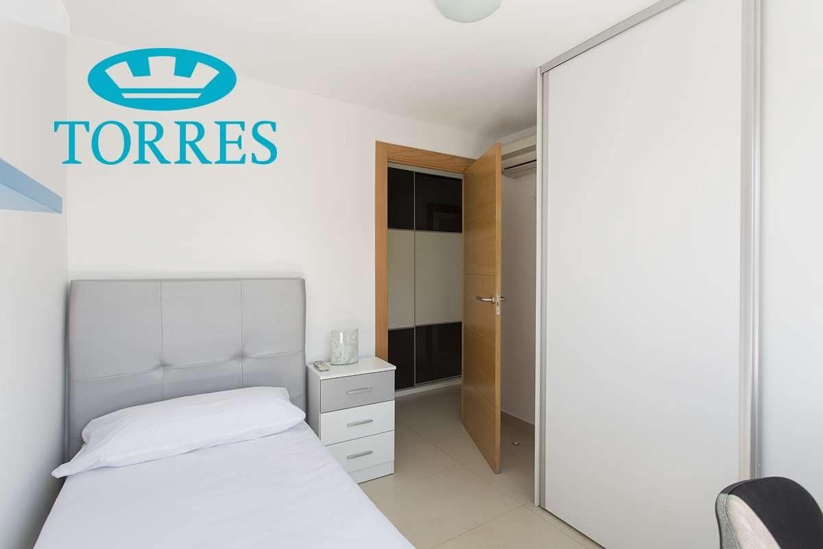 3 bedroom Penthouse for rent in Granada city - € 1,300 (Ref: 7213491)